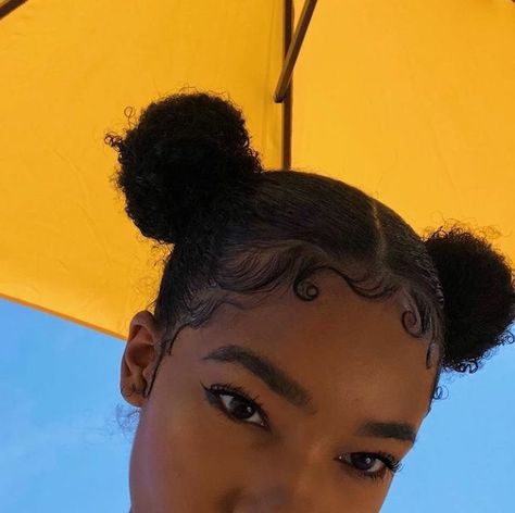 Sticky Bangs Edges, Quick Natural Hair Styles, Edges Hair, Cute Curly Hairstyles, Baby Hairs, Hairdos For Curly Hair, 4c Hair, Natural Hair Styles Easy, Curly Girl Hairstyles