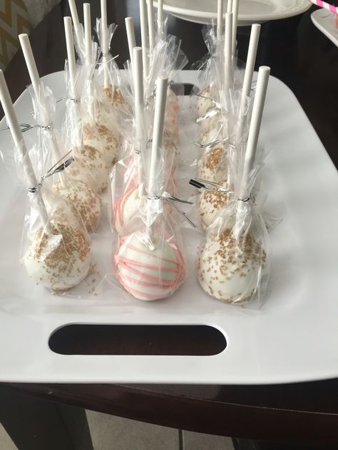 Cake pops Cake Pop Holder, Pop Wedding, Cake Pop Displays, Cookie Display, Wedding Cake Pops, Fall Events, Cake Pop, Cup Cakes, Wedding Desserts