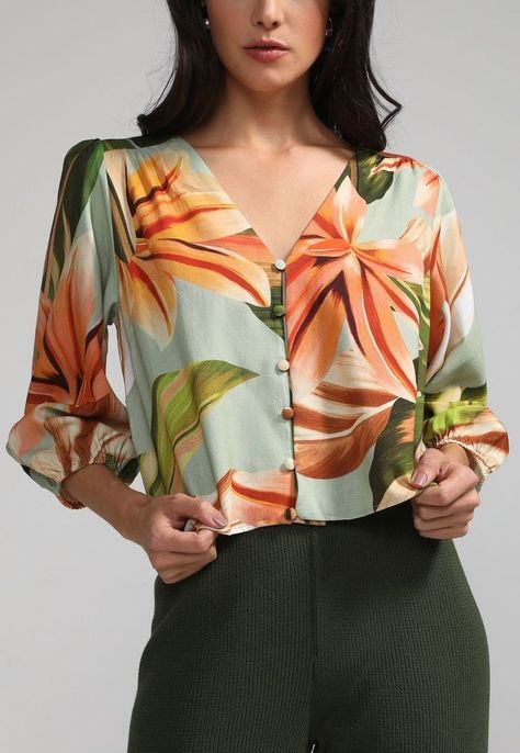 Rayon Tops For Women, Floral Shirt Outfit, Blouse Pattern Free, Dress Sewing Patterns Free, Viscose Blouse, Clothes For Women Over 50, Over 60 Fashion, Unique Blouse Designs, Fashion Tops Blouse