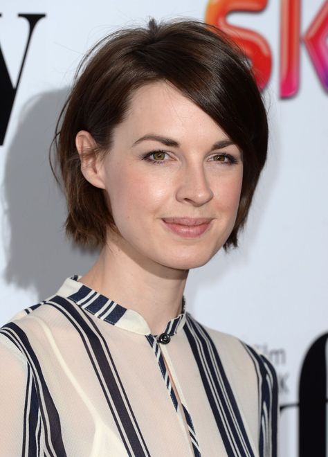 Jessica Raine attending the Women In Film Awards in December 2015 Jessica Raine Hair, Jessica Raine, Women In Film, Call The Midwife, Hair Volume, Bob Hair, Female Actresses, Hair Reference, Volume Hair