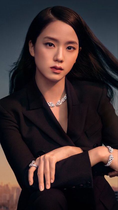 Jisoo Cartier, Miss Korea, Cartier Panthere, Dior Beauty, British Actors, Kim Jisoo, Blackpink Photos, Blackpink Jisoo, Korean Beauty