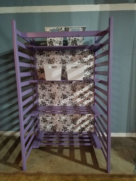 Ideas For Old Cribs, Diy Dress Up Station, Bed Upcycle, Upcycled Crib, Repurposed Crib, Diy Toddler Bed, Dress Up Storage, Old Cribs, Bedside Bassinet