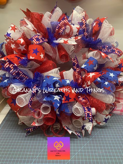 This beautiful summer sign will hang beautifully on your front door. Red White And Blue Wreath, Wreaths St Patricks, Fourth Of July Wreath, Outdoor Wreath, Porch Wreath, July Wreath, Outdoor Wreaths, Blue Wreath, Wreath Summer