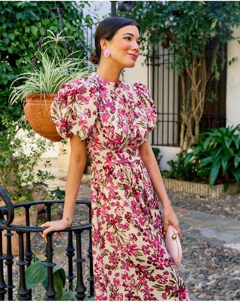 Floral Dress Outfit Wedding Guest, Chateau Wedding Guest Outfit, English Wedding Guest Dress, Morning Dress Wedding Guest, Garden Wedding Dress Guest, Floral Dress Wedding Guest, Looks For Spring, Dresses For Parties, Wedding Outfits For Women