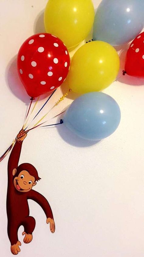 Curious George Trunk Or Treat, Curios George Birthday Party, Curious George Bulletin Board Ideas, Curious George Baby Shower Ideas, Curious George Balloon Arch, Curious George 2nd Birthday, Curious George Birthday Party Ideas 1st, Curious George Cake, Curious George Birthday Party Decoration