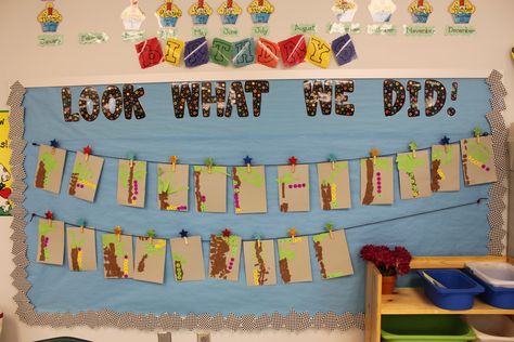 kindergarten classrooms | Kindergarten Classroom Preschool Art Display, Classrooms Kindergarten, Classroom Art Display, Kindergarten Classroom Setup, Kindergarten Classrooms, Art Bulletin Boards, Welcome To Kindergarten, Prek Classroom, Preschool Bulletin