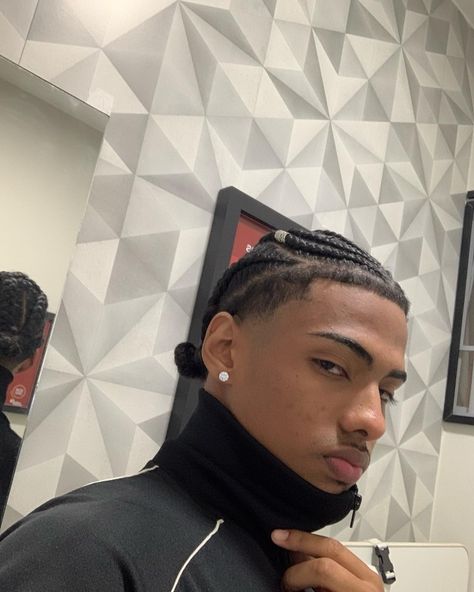 Growing Hair Men, Fade Haircut Curly Hair, Taper Fade Curly Hair, Natural Hair Men, Black Hair Cuts, Cornrow Hairstyles For Men, Braids For Boys, Taper Fade Haircut, Light Skin Men