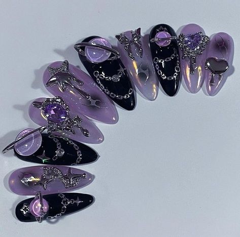 Purple And Black Nail Ideas, Nature Nails, Faux Nails, Fake Nails Designs, Punk Nails, Korean Nails, Goth Nails, Grunge Nails, Y2k Nails