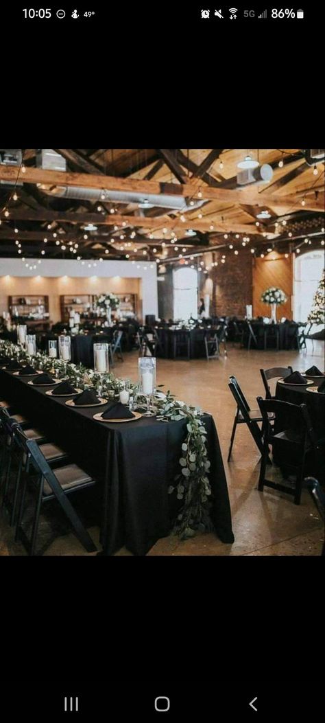 Black Tablecloth Wedding, Tablecloth Wedding, Black And White Wedding Theme, Black Tablecloth, White Wedding Theme, Barn Wedding Decorations, Black Theme, Wedding Tablecloths, Wedding Black