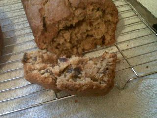 Mary Berry's Date and Walnut Loaf. A fantastic not too sweet offering Nut Loaf Recipe, Mary Berry Recipes Baking, British Cakes, Berry Banana Bread, Date And Walnut Loaf, Carrot And Walnut Cake, Date And Walnut, Date And Walnut Cake, Walnut Loaf