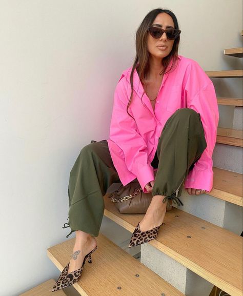 Laura Eguizabal, Looks Street Style, Summer Inspiration, Fall Fashion Outfits, Pink Shirt, Looks Style, Colorful Fashion, Look Fashion, Fashion Ideas