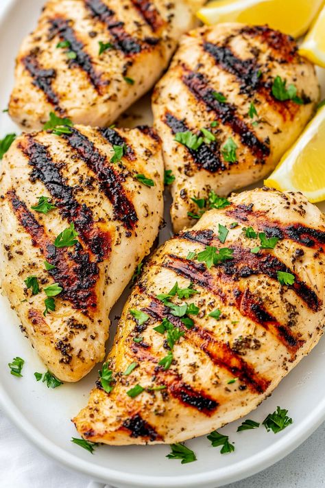 Chicken Yogurt Recipes, Greek Chicken Seasoning, Yogurt Grilled Chicken, Yogurt Chicken Marinade, Greek Yogurt Chicken Marinade, Greek Yogurt Marinade, Greek Yogurt Marinated Chicken, Marinating Chicken, Best Greek Yogurt