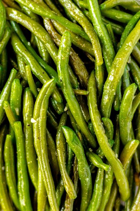 Green Beans Smoker, Traeger Green Beans, Smoked Green Beans With Bacon, Smoker Green Beans, Smoked Green Beans In Smoker, French Beans Recipe, Smoked Green Beans, Smoked Beans, Sweet Green Beans