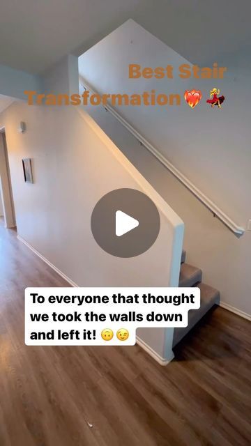 Shari Cooper on Instagram: "Gorgeous💃Notice they ripped the carpet out to the gray Wood Floors👌The Rail System Completes the transformation to a more Modern Decor👍Sometimes Spend the$$$ instead of moving🤷‍♀️#share #staircase #stairdesign #stairrennovation #stairmakeover #interiordesign #design #discoqueen_58" Makeover Stair Railings, Replacing Stair Railing Banisters, Diy Stairs Railing Makeover, From Carpet To Wood Stairs, Couch In Front Of Staircase, Stair Case Paint Ideas, Stairs Into Living Room, Modern Stairs Railing Design, Ideas For Stairs Decorating