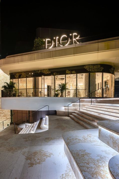 Dior Store, Dior 2022, Dior Atelier, Dior Boutique, Hollywood Party Theme, Rooftop Design, Cruise Collection, Maria Grazia, Retail Interior