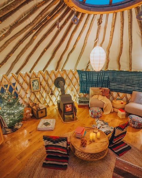 Small Yurt Interior, Yurt Interior Design Inspiration, Yurt Aesthetic, Yurt Airbnb, Glamping Structures, Yurt Decor, Yurt Inspiration, Wooden Yurts, Yurt Village