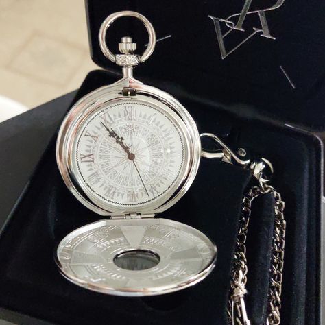 ORV Pocket Watch Omniscient Reader's Viewpoint Pocket Watch, Orv Pocket Watch, Orv Merch, Crying At Night, Birthday Vibes, Omniscient Reader's Viewpoint, Readers Viewpoint, Omniscient Reader, Omniscient Readers Viewpoint