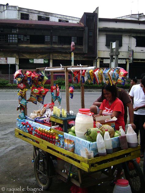 Davao, Région de Davao, Philippines| street vendor-harsh realities series | Vulnerable to the heat or the rain, a street vendor survives on her meager income everyday to buy a few kilos of rice and some basic needs for her family. Street Vendors Philippines, Street Vendor Photography, Philippines Street Photography, Streetwear Philippines, Street Foods Philippines, Philippine Street Food, Philippine Street, Philippines Street, Davao Philippines