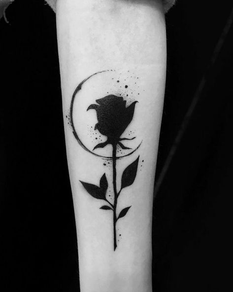 Black Rose Tattoo Meaning, Dark Roses Tattoo, Black Rose Tattoo, Cute Tattoos With Meaning, Rose Tattoo Ideas, Rose Tattoo Meaning, Best Cover Up Tattoos, Realistic Rose Tattoo, Shadow Tattoo