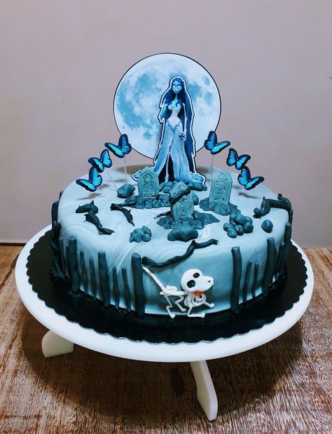 Tim Burton Birthday Cake, Corpse Bride Party Decorations, Corpse Bride Party, Corpse Bride Wedding Theme, Tim Burton Cake, Corpse Bride Cake, Kids Halloween Party Food, Corps Bride, Corpse Bride Wedding