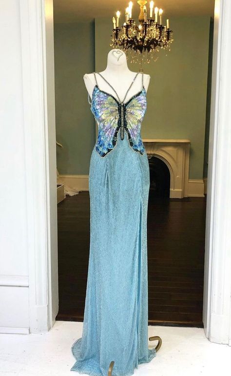 Butterfly Prom Dress, Look Gatsby, Prom 2023, Sell Dresses, Couture Gown, Sherri Hill Prom Dresses, Perfect Prom Dress, Prom Dress Inspiration, Pretty Prom Dresses