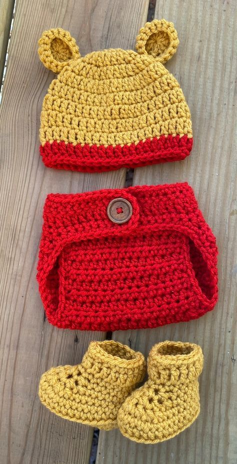 Newborn Crochet Boy Girl WINNIE the POOH Bear Beanie Hat - Etsy Baby Hampers, Crochet Baby Photo Prop, Crochet Baby Costumes, Bear Beanie, Crocheted Hats, Diy Bebe, Mode Crochet, Newborn Poses, Crochet Things