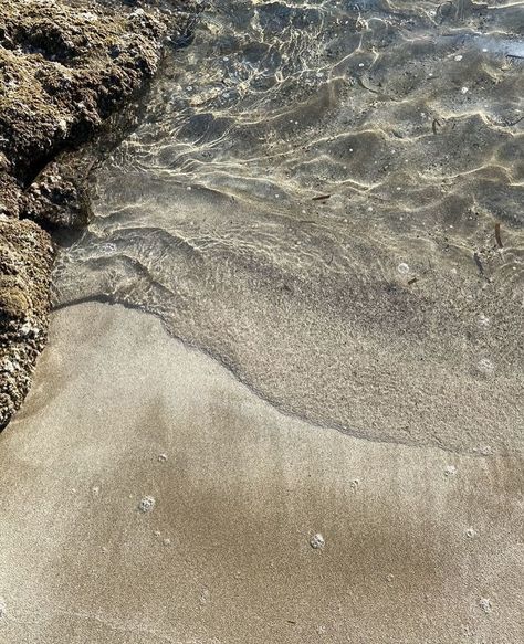 Sun, shells, sea and spicy margs 🐚🌞🌊🍸 #summeraesthetics #summerthing #aestheticgirls #aestheticphoto #aestheticblog #frachella #europetravel #europeansummer #eurosummer #summerineurope #thealgarve #algarvecoast #portugal Sea Salt Aesthetic, Bella Hartley, Crocodile Teeth, Coastal Breeze, Waves Ocean, Malibu Barbie, Aesthetic Beach, California Love, Holiday Pictures