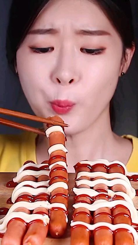 Asmer Food Korean, Chili Noodles, Mukbang Korean, Slime Asmr Food, Asmr Fancam, Food Spicy, Noodles Chicken, Chili Chili, Resep Slime