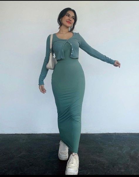 How To Style Bodycon Dress, Bodycon Tshirt Dress, Female References, African Lace Styles, Clothing Aesthetic, Maxi Outfits, Maxi Dress Outfit, Female Clothes