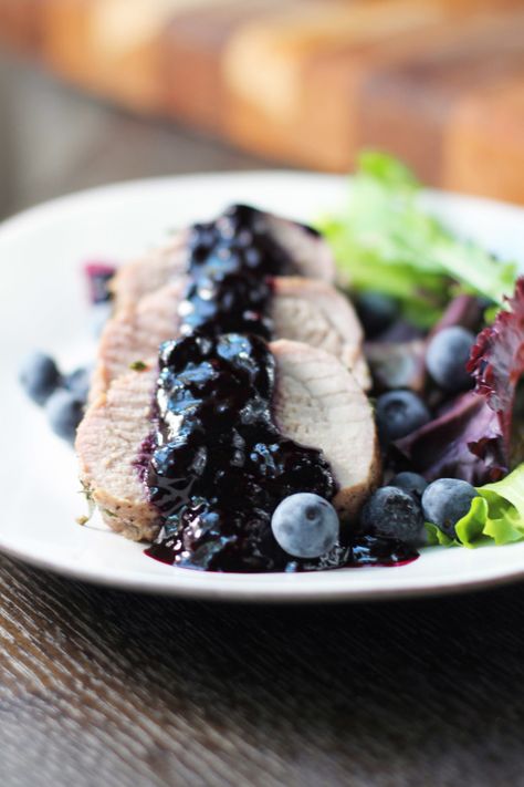 Blueberry Reduction, Blueberry Balsamic, Blueberry Sauce Recipe, Fast Metabolism Diet Recipes, Metabolic Diet Recipes, Grilled Pork Tenderloin, Blueberry Sauce, Balsamic Reduction, Tenderloin Recipes