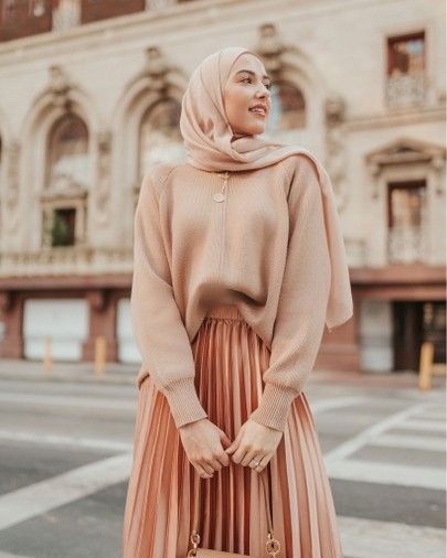 Leena Snoubar, Street Hijab Fashion, Modern Hijab Fashion, Mode Turban, Modest Fashion Hijab, Muslim Fashion Hijab Outfits, Hijab Style Casual, Hijabi Fashion Casual, Muslim Fashion Hijab