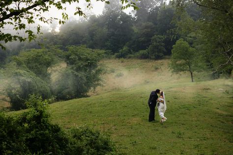 This is your sign to embrace the rainy wedding day 🤍 Rainy Elopement, Rainy Wedding Day, Rainy Day Wedding, Rainy Wedding, Day Wedding, Rainy Day, Wedding Inspo, Elopement, Wedding Day