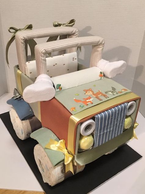 Diaper Jeep Instructions, Diaper Jeep, Baby Jeep, Jeep Diaper Cake, New Baby Flowers, Baby Shower Diaper Cake, Fun Group, Baby Shower Diapers, Woodland Creatures