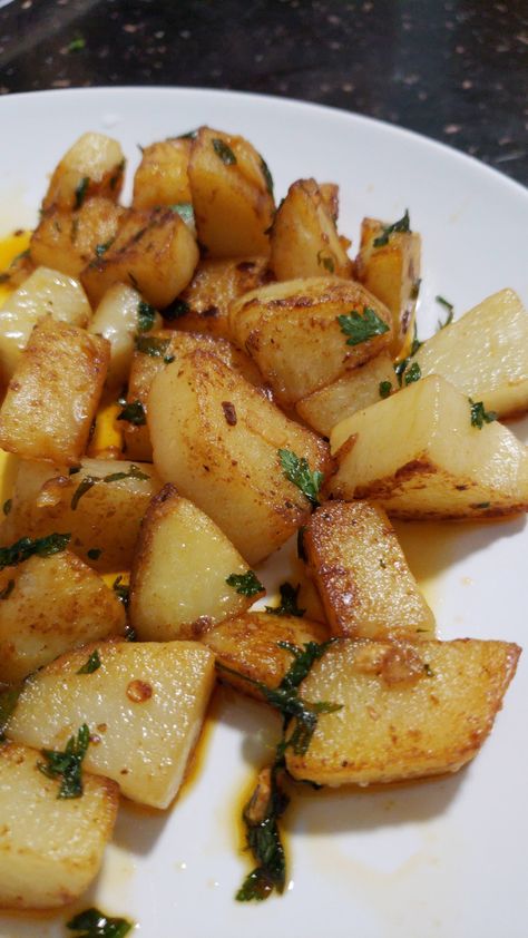 Easy To Cook Meals, Home Fries, Lemon Herb, Life Itself, Easy Food Art, Food Therapy, Healthy Food Motivation, Healthy Foodie, Food Images