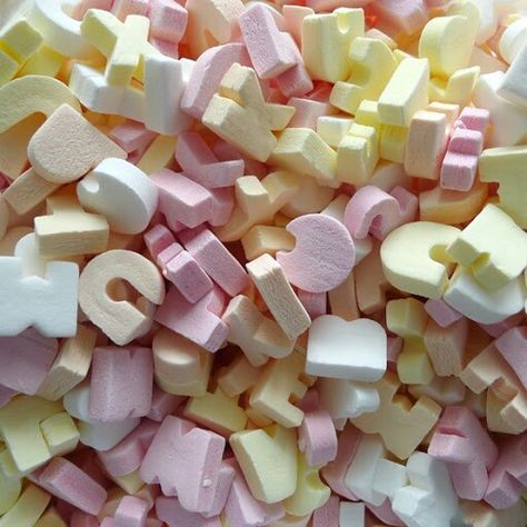 Candy letters to go in a jar. Penny Sweets, Old Sweets, Old Fashioned Sweets, Candy Letters, Sweet Boxes, Vintage Sweets, 1980s Childhood, 1970s Childhood, Retro Sweets