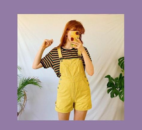 Yellow Outfit Aesthetic, Overalls Aesthetic, 80s Aesthetic Outfits, Yellow Overalls, 2016 Tumblr Outfits, Converse Fits, Aesthetic Overalls, Mini Romper, Brown Checkered