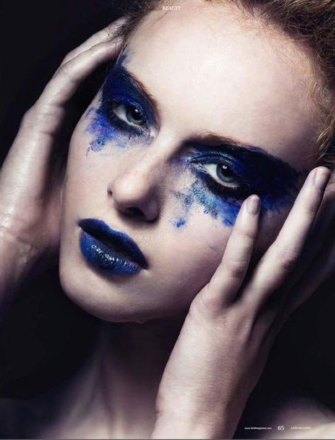 Blue Eyeshadow Editorial, Dramatic Blue Makeup, Derby Makeup, Pull Bleu Marine, Blue Elf, Monochromatic Makeup, Colorful Vibes, District 4, Blue Makeup Looks