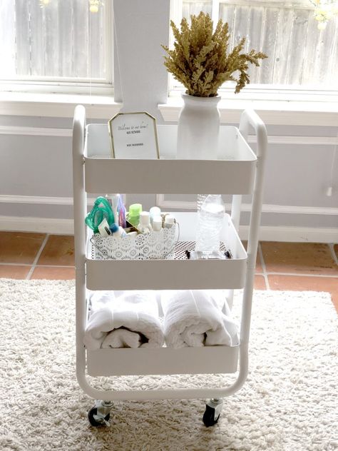 Guest Bedroom Welcome Cart, Guest Cart Bedroom, Guest Bathroom Cart Ideas, Guest Bathroom Cart, Guest Room Cart Ideas, Utility Cart Aesthetic, Guest Bedroom Cart, Guest Room Cart, Room Cart Ideas