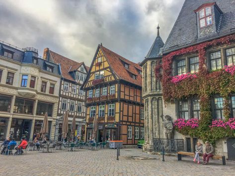 Kurztrip nach Quedlinburg - Von Fachwerk, Hexen & Natur im Harz - Reiseblog Gecko Footsteps Gecko, Street View, Around The Worlds, House Styles