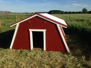 Pig Hut : 7 Steps (with Pictures) - Instructables Pig Hut, Pig Pens, Pig Shelter, Homestead Animals, Raising Pigs, Pig Pen, Pig House, Farm Stuff, Mini Pigs