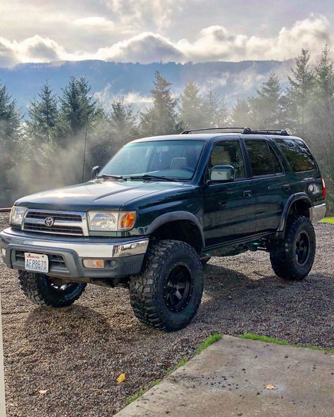 Blue 4runner Toyota, Gen 3 4runner, Old Toyota 4runner, Old 4runner, 90s 4runner, 3rd Gen 4runner Interior Mods, 1996 4runner, 4runner Aesthetic, 2nd Gen 4runner