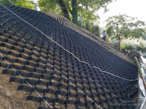 SlopeGrid Retaining Wall - HDG Building Materials Retaining Wall Drainage, Steep Hillside Landscaping, Gravity Retaining Wall, Ground Grid, Plastic Shed, Slope Landscaping, Retaining Wall Design, Visiting The Grand Canyon, Shed Base