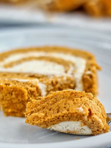 The Best Gluten Free Pumpkin Roll - Let Them Eat Gluten Free Cake Pumpkin Roll Gluten Free, Gluten Free Pumpkin Roll Easy, Gluten Free Pumpkin Roll Recipe, Pumpkin Roll Easy, Gluten Free Pumpkin Roll, Gluten Free Pumpkin Cake, Gluten Free Pumpkin Pie, Pumpkin Roll Cake, Pumpkin Rolls Recipe