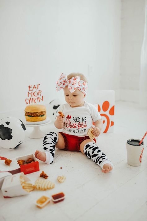 Chic Fila First Birthday, Chick Fil A First Birthday Party, 3rd Birthday Party For Girls, Smash Cake Girl, Children Party, Birthday Cake Smash, Birthday Themes, Girl Cake, Chick Fil A