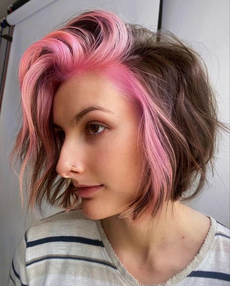 Pink Money Piece, Pink Money, How To Dye Hair At Home, Edgy Short Haircuts, Hairstyles For Thick Hair, Light Pink Hair, Best Short Hairstyles, Arctic Fox Hair Color, French Bob