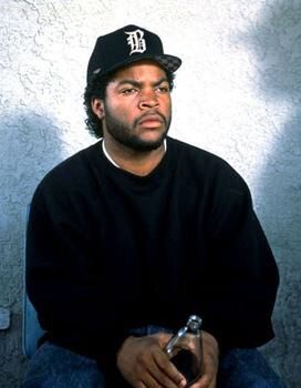 Ice Cube On The Set Of Boyz-N-The Hood 90s 00s Movies, Boyz N The Hood, Tupac Pictures, Slam Poetry, Where Is My Mind, Gangsta Rap, Ice Cube, Rappers, Pop Culture