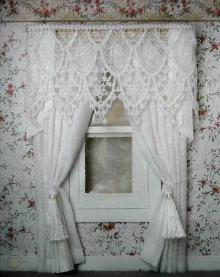 Dolls House Curtains, Mini Curtains, Miniature Curtains, Pierce Dollhouse, House Curtains, Dollhouse Windows, Doll House Curtains, White Lace Curtains, Wood Valance