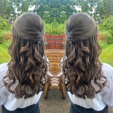 Gorgeous half up style💕    #bridalstyles #bridalhair #bridestyle #weddinghairstylist #updoideas #bridalbeauty #looseupdo #bigupdo… | Instagram Easy Homecoming Hairstyles, Hairstyle For Prom, Curly Prom Hair, Cute Prom Hairstyles, Simple Prom Hair, Prom Hair Down, Hoco Hairstyles, Graduation Hairstyles