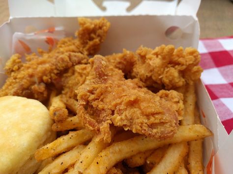 Popeye's Cookie-Crusted Chicken Tenders Have People Really Fired Up Popeyes Tenders, Popeyes Chicken Tenders, Breaded Chicken Strips, Crusted Chicken Tenders, Fire Chicken, Popeyes Chicken, Crispy Chicken Tenders, Chicken Strips, Campfire Cooking