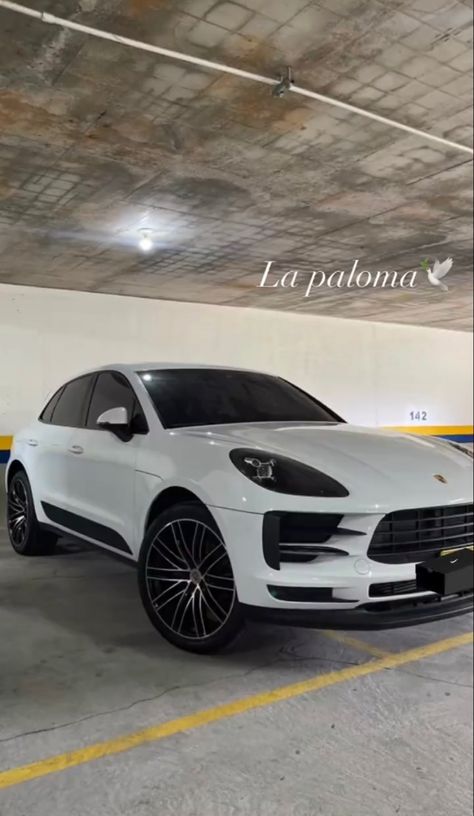 White Porsche Suv, Porche Truck, Porsche Suv Aesthetic, Porch Cayenne, White Porsche Cayenne, White Porsche, Porsche Suv, White Suv, Porsche Cayenne Gts